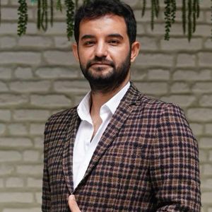 Kubilay Bilal Öztürk - SOSYAL MEDYA ve MUTLULUK